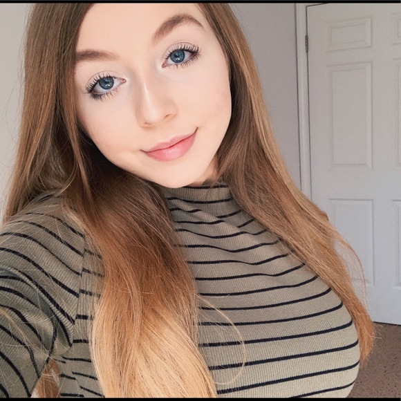 Meet your Posher, Lilianna - Picture 1 of 1